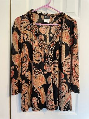 Baranda Black Paisley Ruffle V-Neck Tunic Top